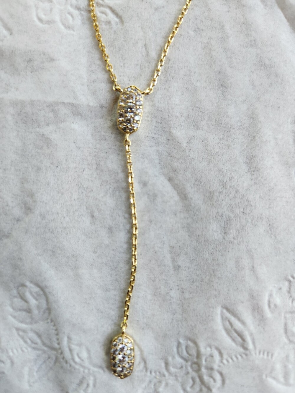 🔥Kendra Scott Gold Necklace with Clear Crystal Drops - Pouch Included - Picture 3 of 5